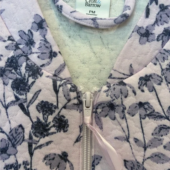 Floral Quilted Lavender Zip Front Bathrobe PM - Picture 3 of 6